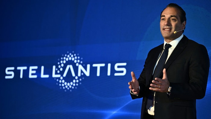 Stellantis-CEO Antonio Filosa ändert die Konzernstrategie.