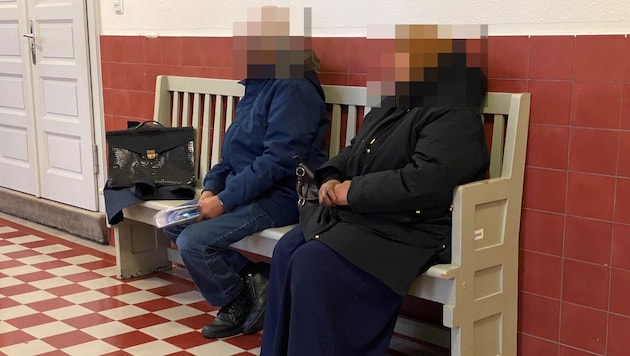 Die Eltern der 18-jährigen Somalierin mussten sich am Montag vor Gericht verantworten.