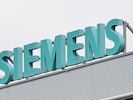 Ein Siemens-Mitarbeiter ist in den Betrugsfall verwickelt. 
