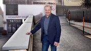 ÖVP-Ortschef Peter Perner vor dem Gemeindeamt von Lessach