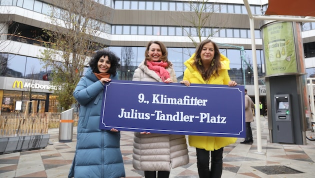 Alsergrunds-Bezirkschefin Saya Ahmad (SPÖ), Neos-Klubobfrau Selma Arapovic und ...