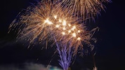 „Nur legal ist sicher“: Leider gelangt immer wieder gefährliche Pyrotechnik über ausländische ...