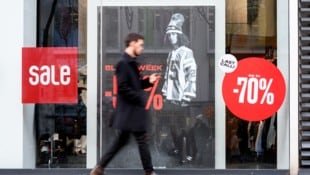 Rabatte sind oft sehr verlockend. Aber dahinter lauert die Konsumfalle.