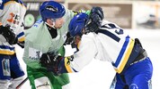Killian Huber (re.) und Leisach bekamen im Heimspiel von Virgen mit Martin Rudolf ordentlich ...