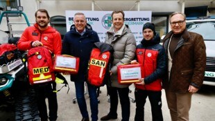 Stellten das neue Med-Alarmierungssystem vor: Stefan Schröck (Landesleiter Bergrettung Stmk.), ...