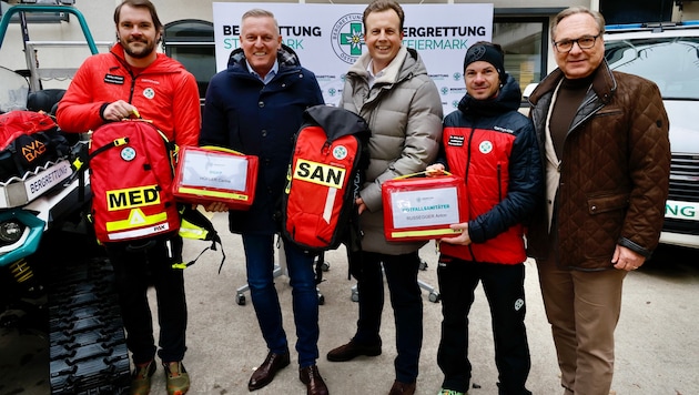 Stellten das neue Med-Alarmierungssystem vor: Stefan Schröck (Landesleiter Bergrettung Stmk.), ...