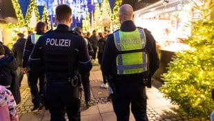 In Deutschland häufen sich die Meldungen über vereitelte Anschläge auf Weihnachtsmärkte.