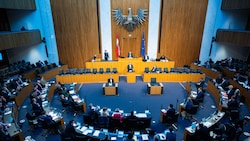 Der Nationalrat tritt am Dienstag in einer Sondersitzung zusammen.