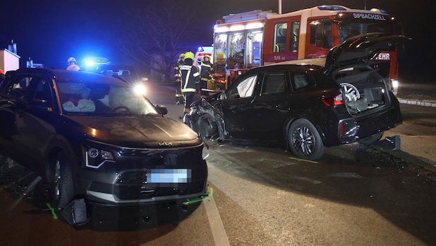 Beide Fahrzeuge wurden schwer in Mitleidenschaft gezogen