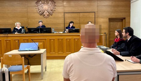 Ehemann verfolgte Frau mit Messer und sitzt nun wegen versuchten Mordes in Klagenfurt vor ...