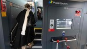 Die neuen CRRC-Züge bei der Westbahn sind umstritten und sorgen für viel Kritik. Sie sind ...