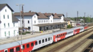 Der Bahnhof Sigmundsherberg im Bezirk Horn noch lange vor dem Umbau. 