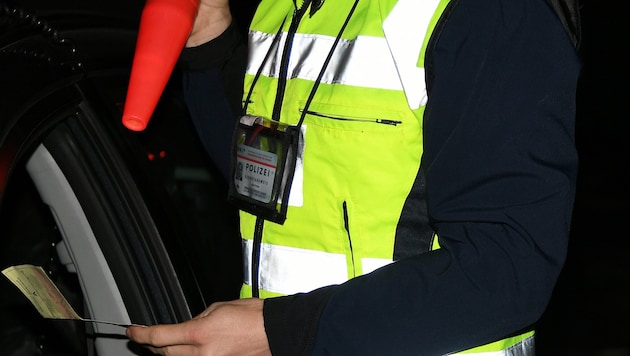 Die Polizei stoppte beide Alkolenker. (Symbolbild)