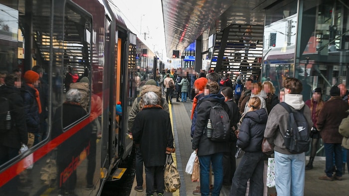 Berufspendler haben es per se schon nicht leicht – die adaptierten Fahrpläne dürften dem einen ...