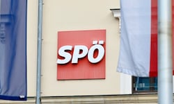 In einigen roten Ortsparteien rumort es ordentlich.
