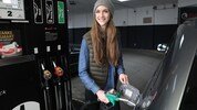 Wenigstens etwas sparen an der Zapfsäule konnten Autofahrerinnen und Autofahrer heuer.