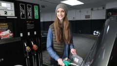 Wenigstens etwas sparen an der Zapfsäule konnten Autofahrerinnen und Autofahrer heuer.