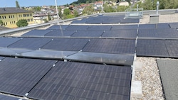 Statt auf versiegelten Flächen sollen neben der A1 und der A10 sogenannte Agri-PV-Anlagen auf ...