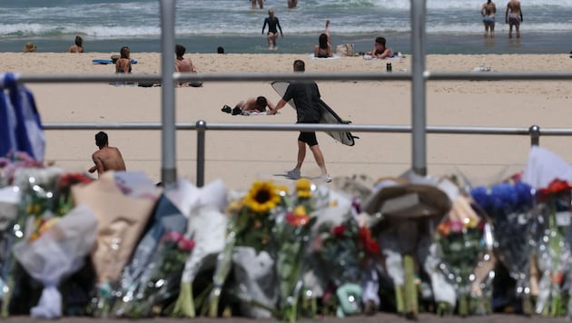 Der überlebende mutmaßliche Attentäter ist in Australien wegen Mordes in 15 Fällen und ...