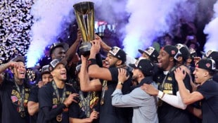 Die New York Knicks haben den NBA-Cup gewonnen.