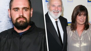 Die Staatsanwaltschaft hat den 32-jährigen Nick Reiner (l.) Mitte Dezember wegen zweifachen ...