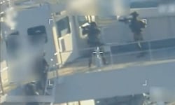 Ausschnitt aus einem Video, das die Beschlagnahmung eines venezolanischen Öltankers durch die ...