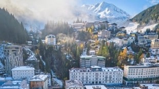Beeindruckt: Bad Gastein und sein Wasserfall. Allgemeine Infos online unter gastein.com