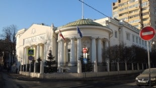 Die österreichische Botschaft in Moskau (Bild) ist vom russischen Pensions- und ...