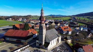 Die Firma ist in Hallwang ansässig.