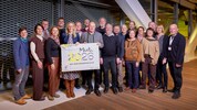 Kulturdirektorin Margot Nazzal (Sechste von links), Projektleiter Martin Honzik (re.) und ...