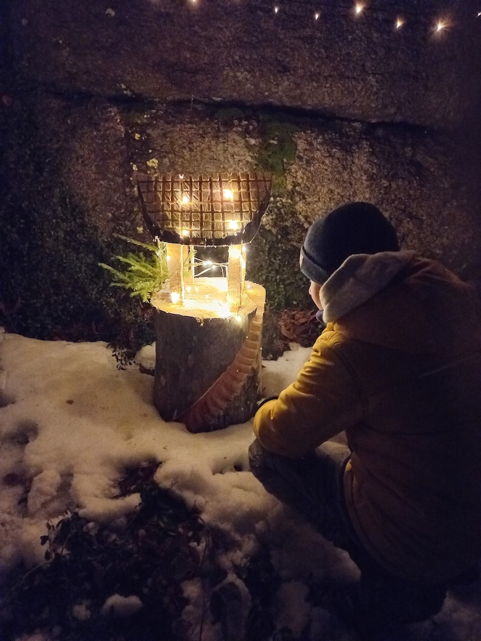 Adventroas in Kaltenberg: Die ca. 1 km lange durch Lichterketten markierte Runde im kleinsten ...