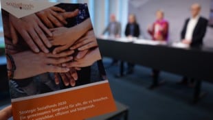 Ob die neue Sozialfondsstrategie ein großer Wurf ist, wird sich erst noch zeigen. Auf die ...