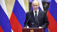 Nach der angekündigten diplomatischen Lösung sieht das Gehabe derzeit nicht aus. 