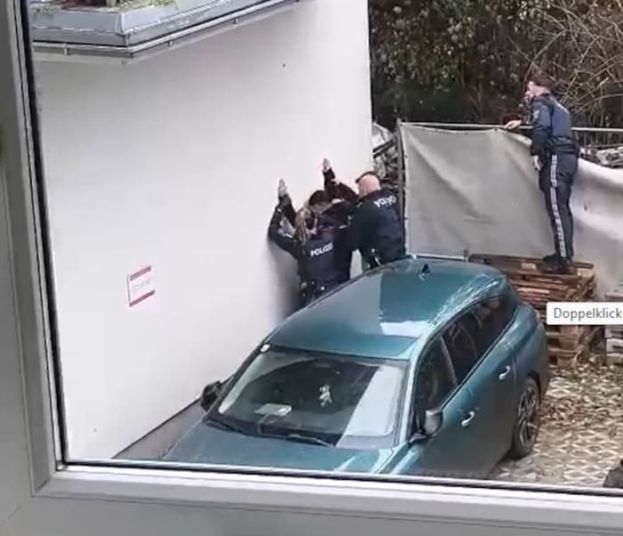 One of the suspects tried to flee but did not get far. The police arrested him on the spot.