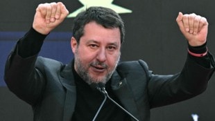 Italiens Politiker Matteo Salvini hat zum zweiten Mal einen verurteilten Mörder im Gefängnis ...