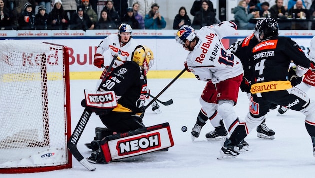 Michael Raffl (12) erzielte gegen Vorarlberg zwei Treffer.