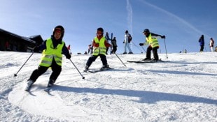 Hannes Wallner Kinder und Jugendliche dürfen sich in ganz Tirol wieder auf kostengünstige Schulskitage und ...