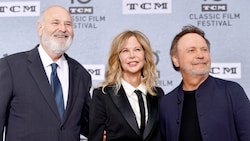 Die Schauspielerin – im Bild mit Rob Reiner und Billy Crystal – hofft, dass diese „unmögliche ...