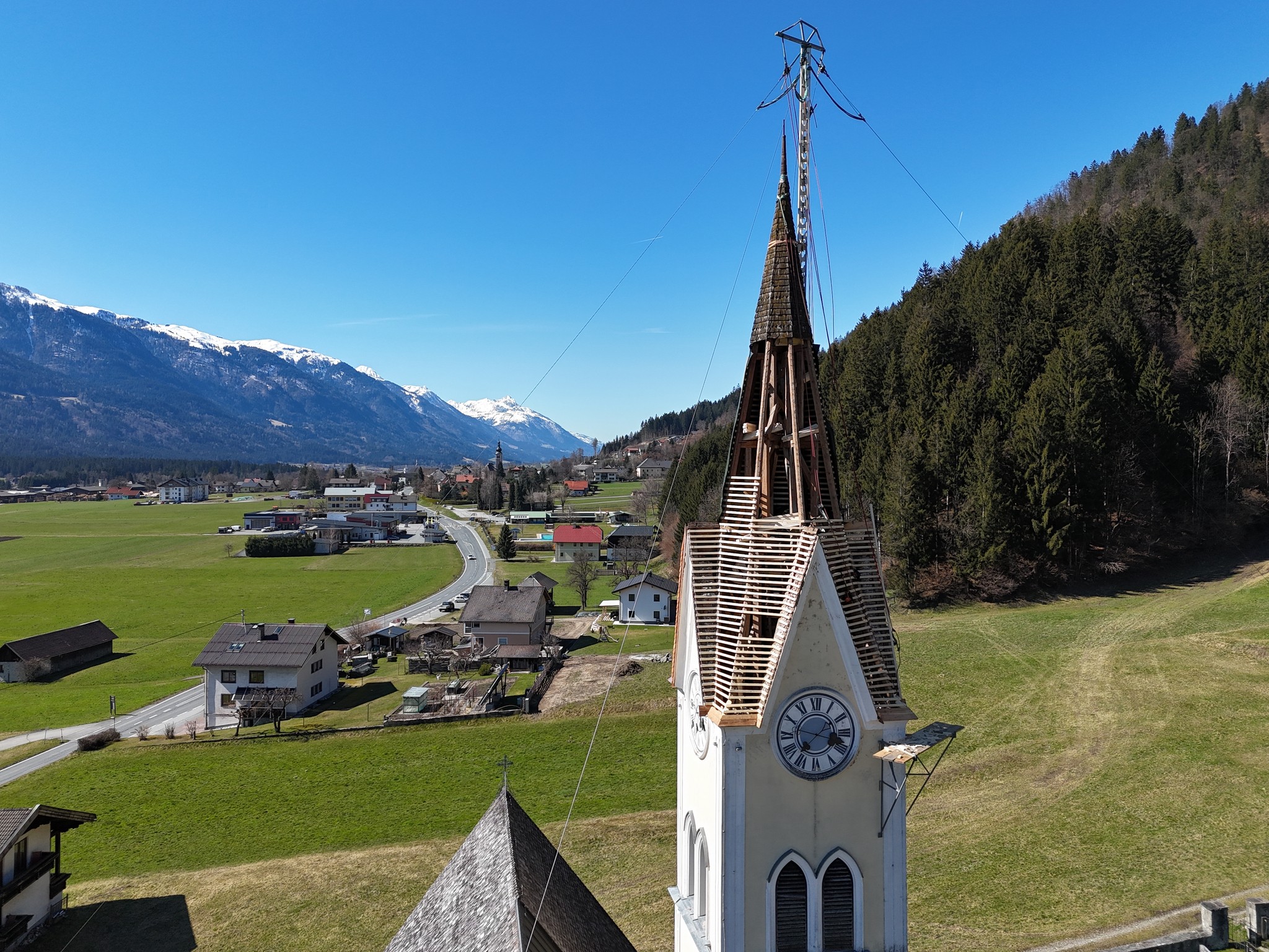 Heuer wurde am Turm der evangelischen Kirche in Treßdorf gearbeitet.