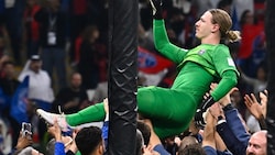 Matwei Safonow wurde nach dem Finale gebührend gefeiert.