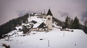 Der beliebte Wallfahrtsberg hoch über Tarvis ist bereit für die vierte Adventwanderung.