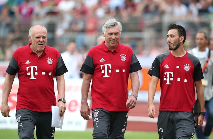 Schon im München stand Davide Ancelotti (r.) Papa Carlo zur Seite.