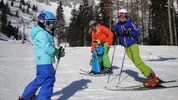 Die Brunnalm ist vor allem bei Familien sehr beliebt – zwei Lifte sind aktuell offen.