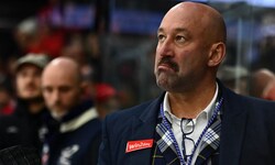 VSV-Sportchef Herbie Hohenberger hat derzeit wenig zu lachen.