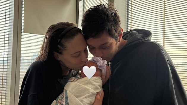 „Unser perfekter Engel ist da“: Pete Davidson und seine Freundin Elsie sind überglücklich über ...