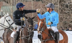 Prinz Harry mit seinem Kumpel Nacho Figueras beim Schnee-Polo in Aspen