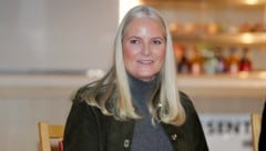 Mette-Marit sprach im Interview mit NRK von einer Situation in Epsteins Villa in Florida, in der ...