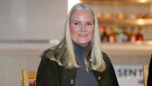 Mette-Marit sprach im Interview mit NRK von einer Situation in Epsteins Villa in Florida, in der ...