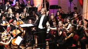 Mit seinen 23 Jahren ist Matthias Achleitner bereits ein aufgehender Stern am Dirigenten- und ...