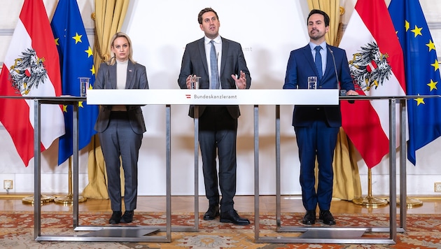 Staatssekretärin Michaela Schmidt (SPÖ), Staatssekretär Alexander Pröll (ÖVP) und ...